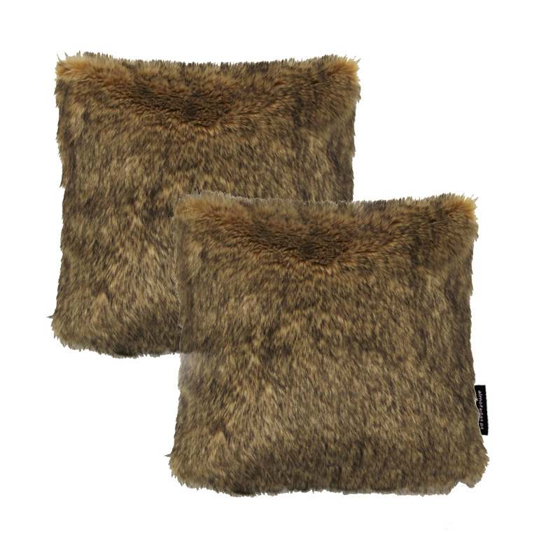 LOT 2X COUSSINS FURRY FAUX